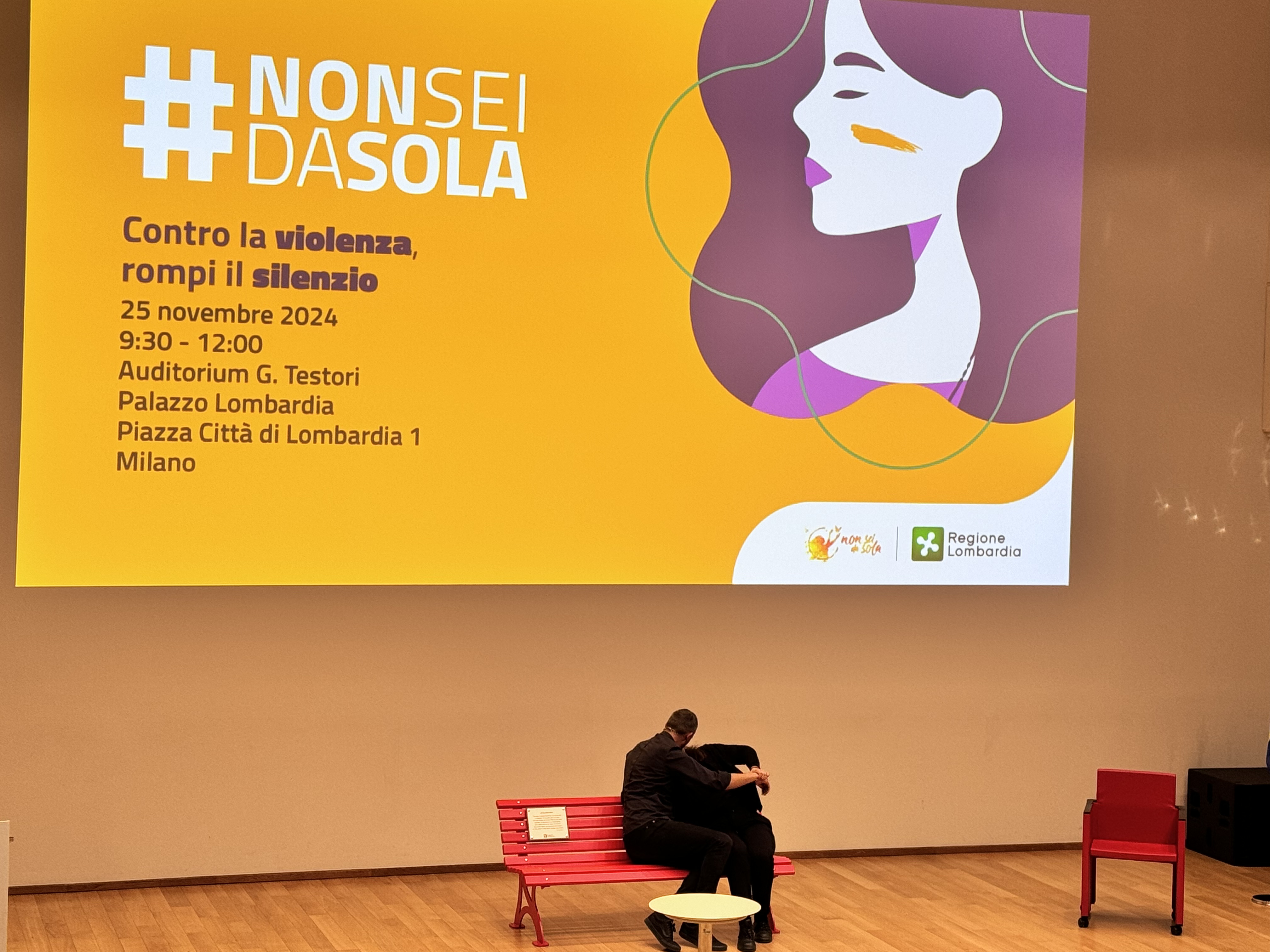 Scenetta violenza sessuale